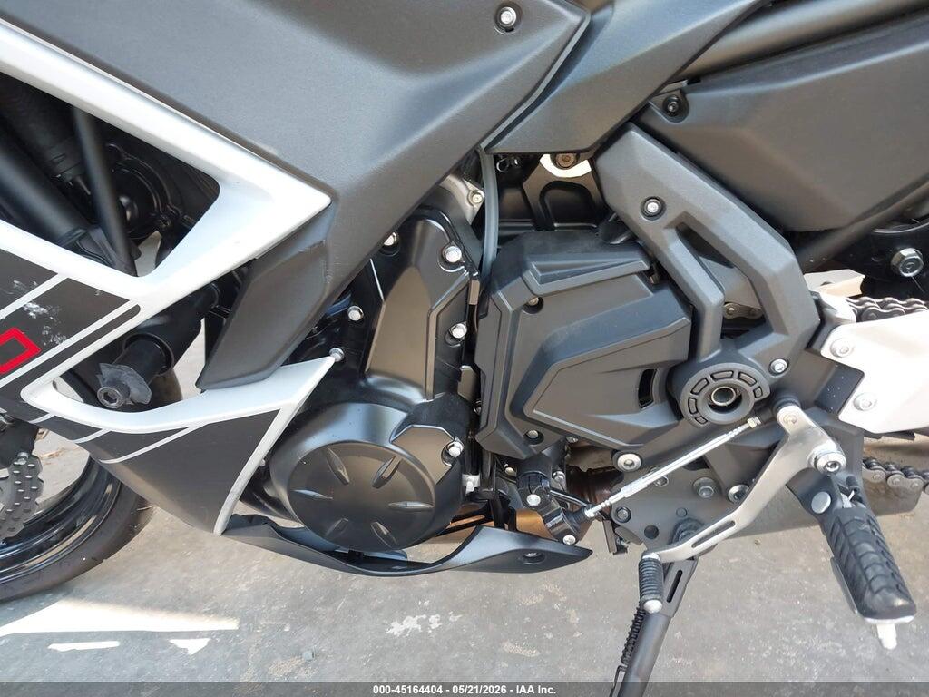 ML5EXEP14TDAG8885 2026 KAWASAKI EX650 photo no. 9