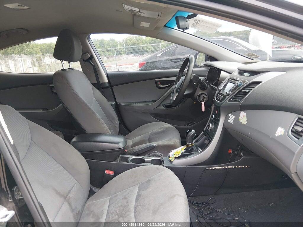 5NPDH4AE5GH765326 2016 HYUNDAI ELANTRA photo no. 5