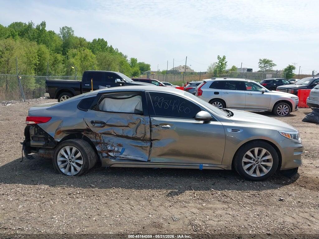 5XXGU4L31JG185319 2018 KIA OPTIMA photo no. 12