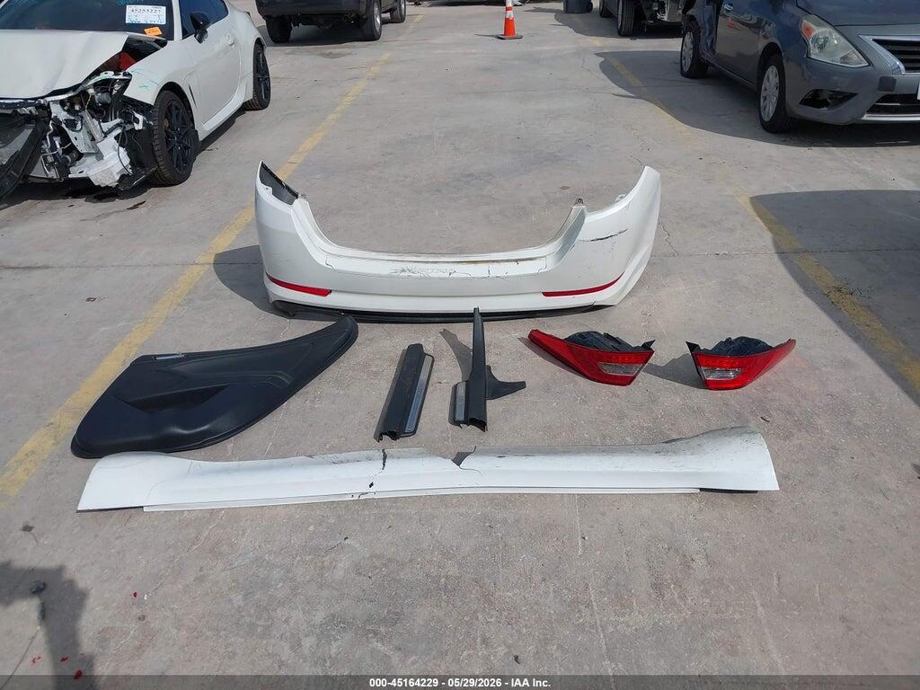 KNAGR4A64B5127691 2011 KIA OPTIMA photo no. 12