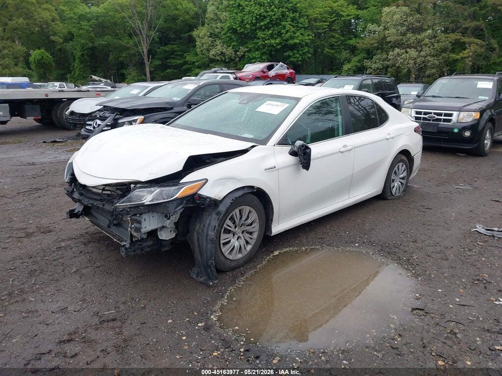 4T1C31AK7MU022355 2021 TOYOTA CAMRY photo no. 2
