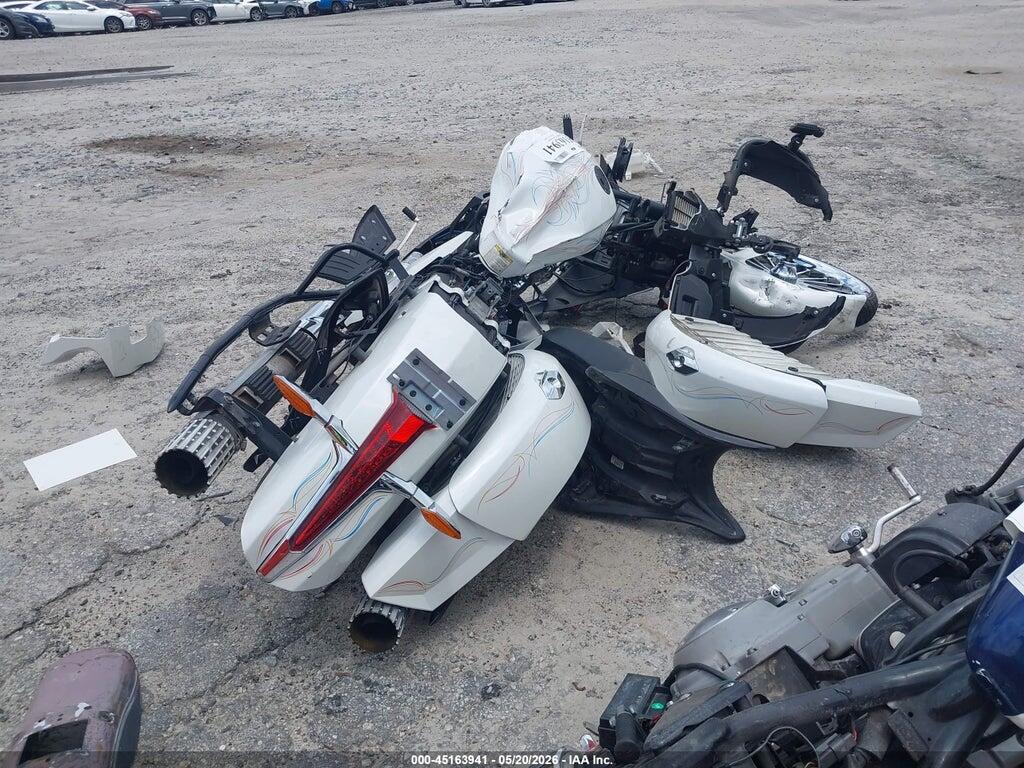 5VPTW36N6C3011606 2012 VICTORY MOTORCYCLES CROSS COUNTRY photo no. 4