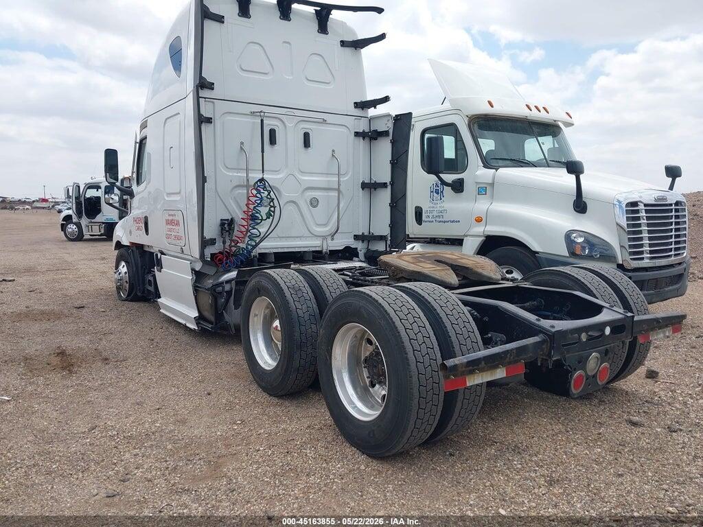 3AKJHHDR5PSUN6893 2023 FREIGHTLINER NEW CASCADIA 126 photo no. 3