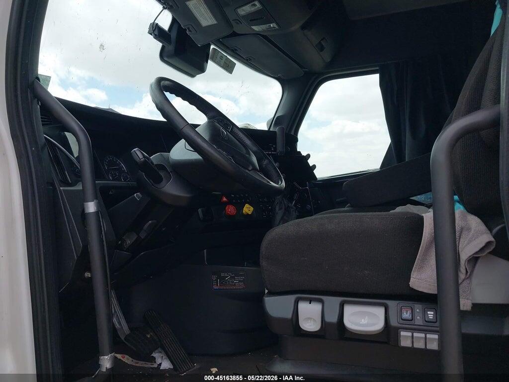 3AKJHHDR5PSUN6893 2023 FREIGHTLINER NEW CASCADIA 126 photo no. 7