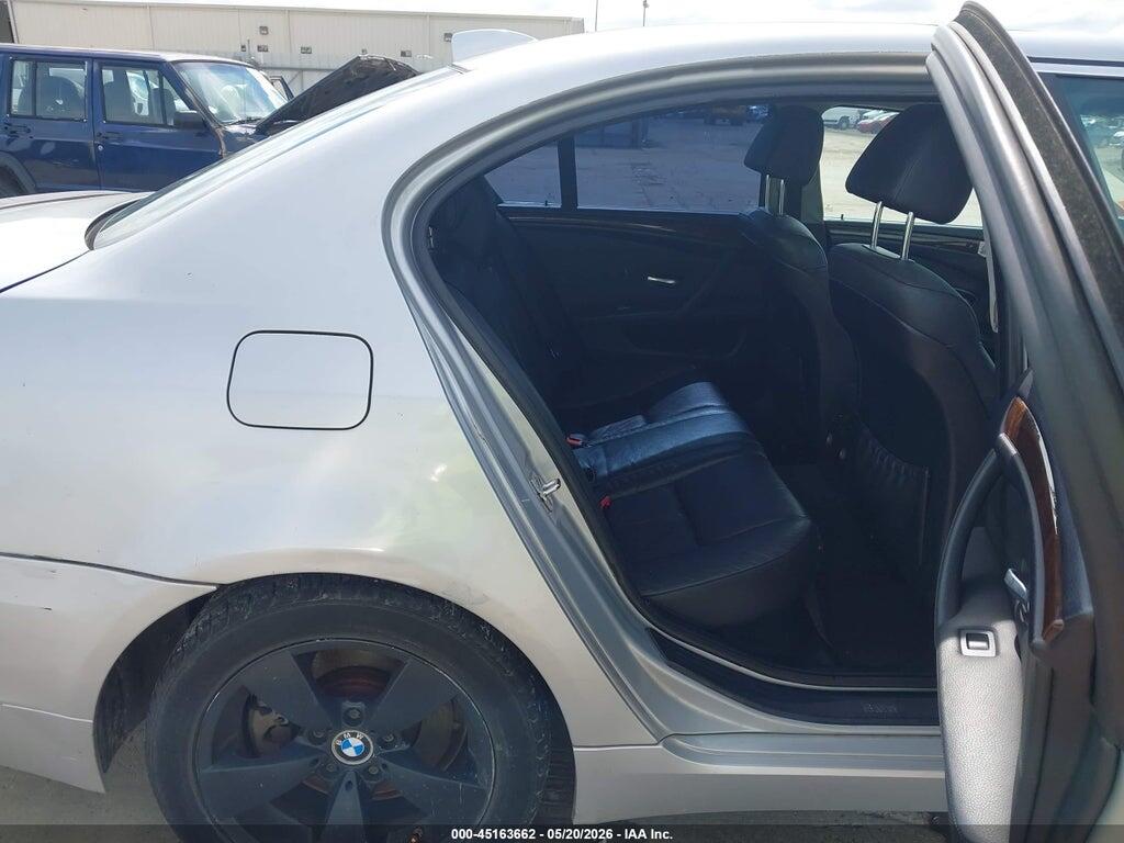 WBANU53518CT08655 2008 BMW 528I photo no. 8