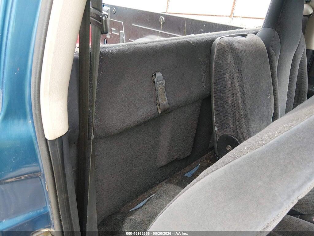 1B7FL36X42S650867 2002 DODGE DAKOTA photo no. 8