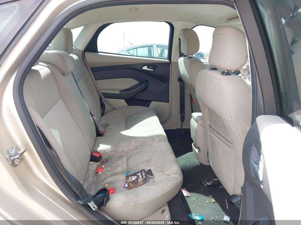 1FADP3F27JL217641 2018 FORD FOCUS photo no. 8