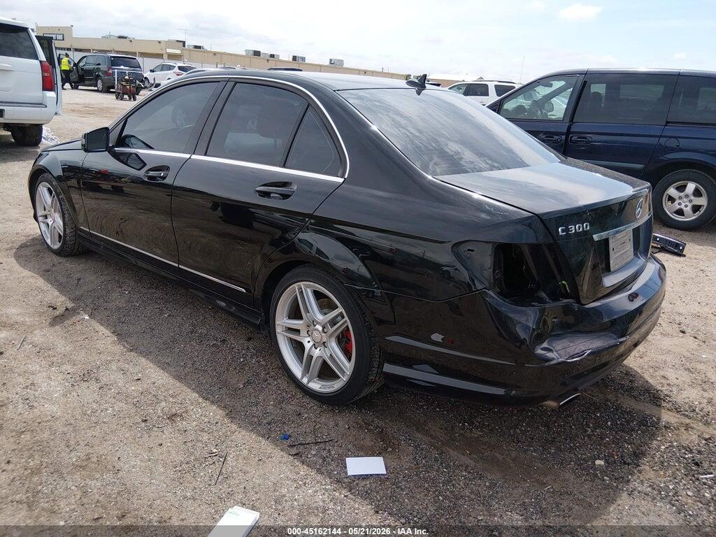 WDDGF5EB8AF445532 2010 MERCEDES-BENZ C 300 photo no. 3
