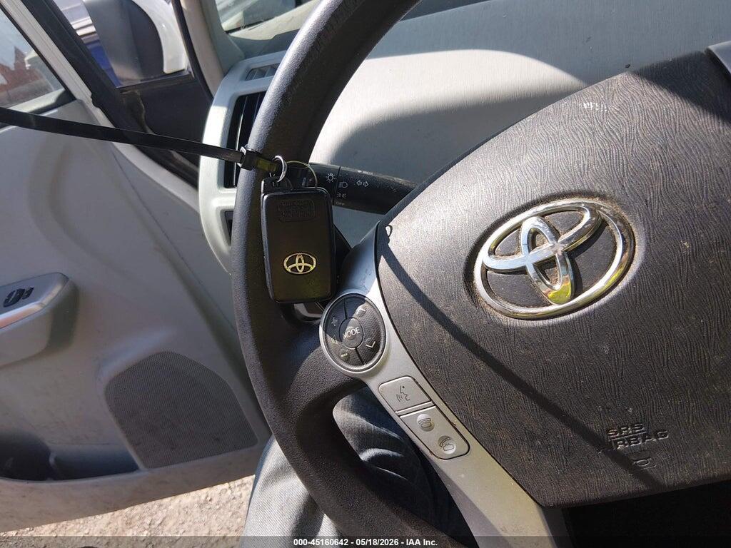 JTDZN3EU2C3043568 2012 TOYOTA PRIUS V photo no. 11