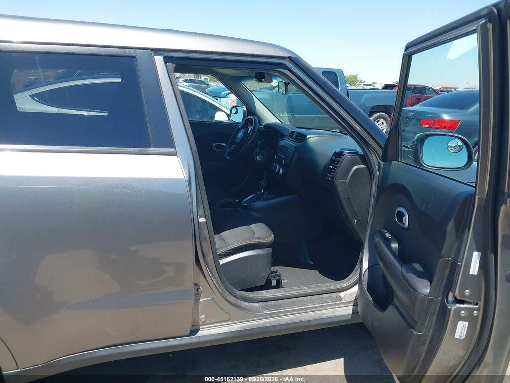 KNDJP3A57F7126674 2015 KIA SOUL photo no. 5