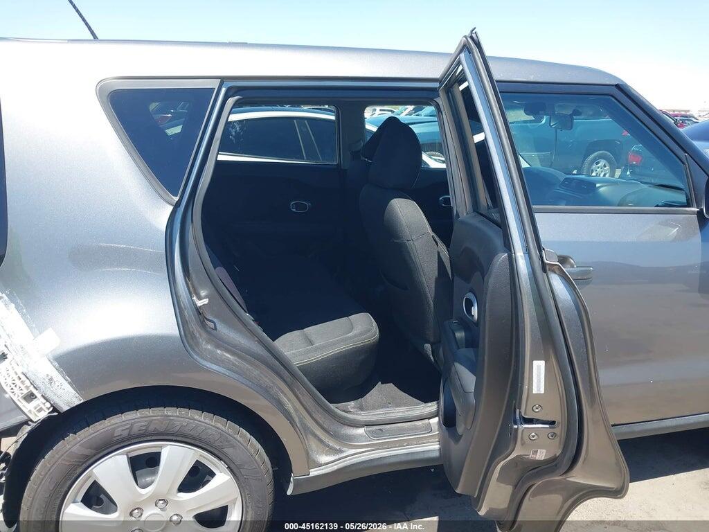 KNDJP3A57F7126674 2015 KIA SOUL photo no. 8