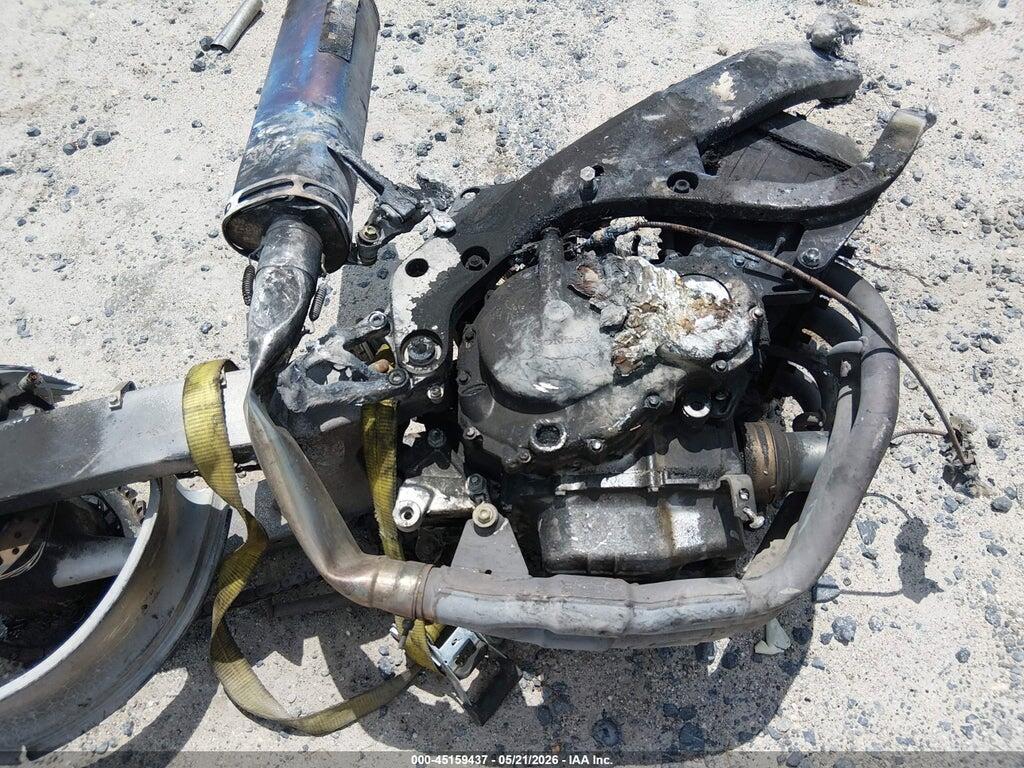 JH2PC35031M210786 2001 HONDA CBR600 photo no. 8