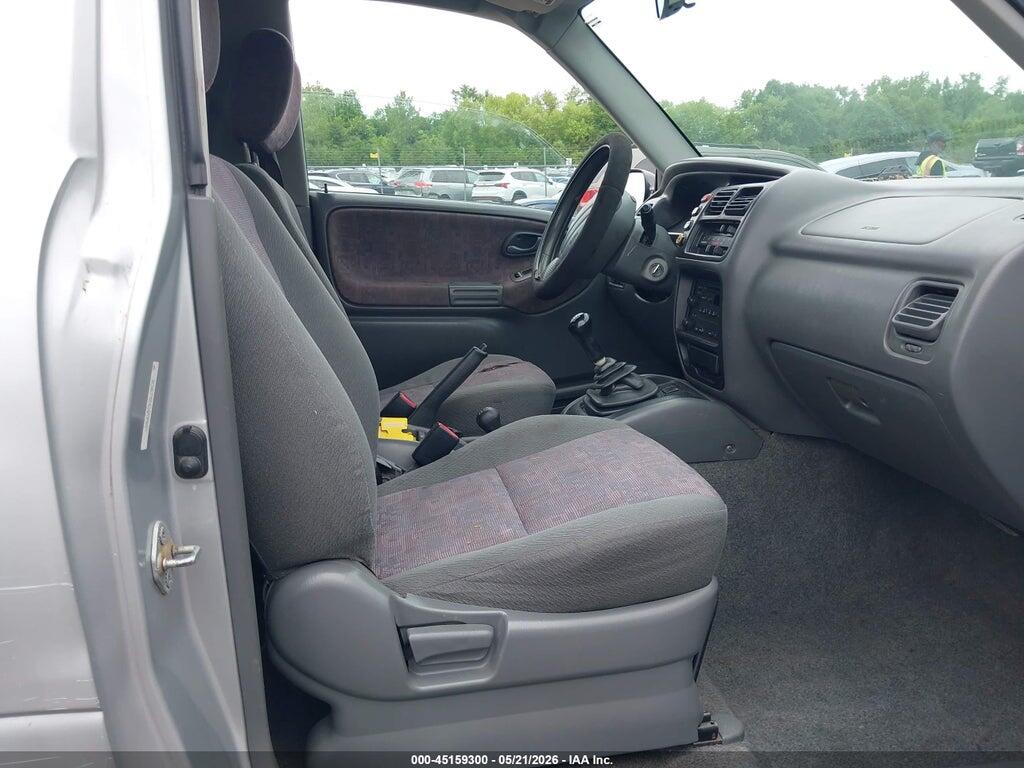 2CNBJ78C616939557 2001 CHEVROLET TRACKER photo no. 5