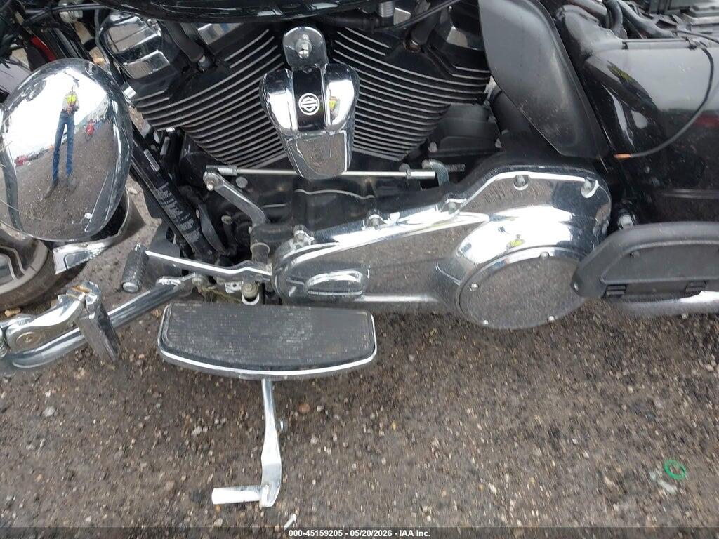 1HD1FBC16MB617074 2021 HARLEY-DAVIDSON FLHR photo no. 9