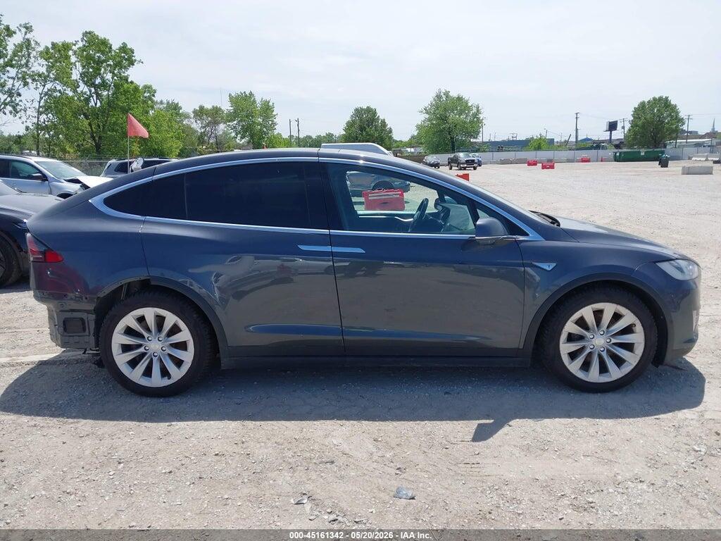 5YJXCBE20GF003343 2016 TESLA MODEL X photo no. 12