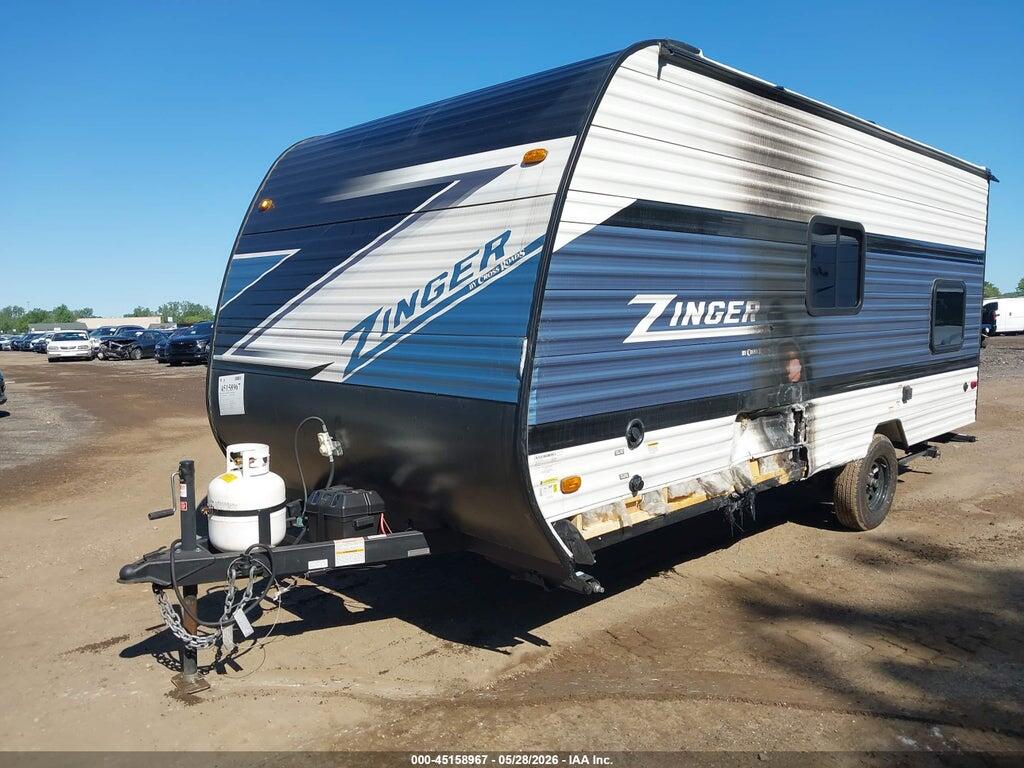 4YDTZRG14S8370116 2025 CROSSROADS ZINGER ZT328S photo no. 2