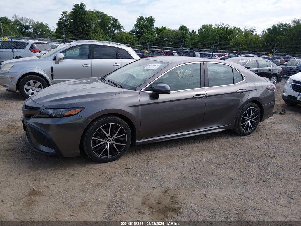 4T1G11AK8MU609204 2021 TOYOTA CAMRY photo no. 2