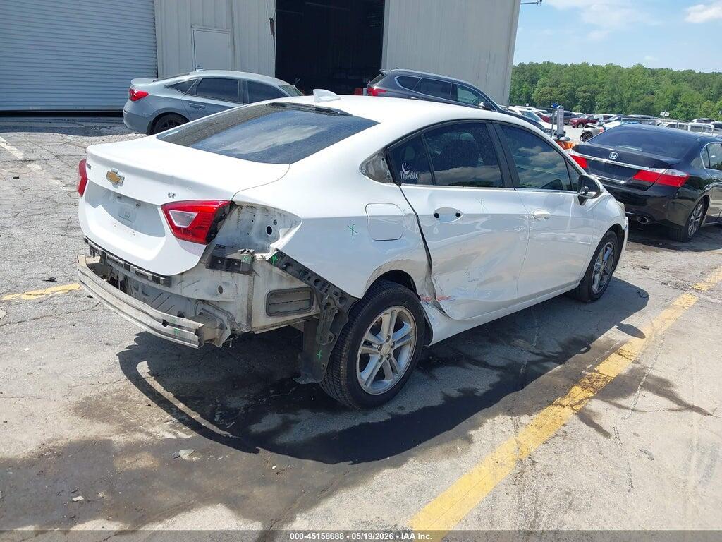 1G1BE5SM2J7224296 2018 CHEVROLET CRUZE photo no. 4