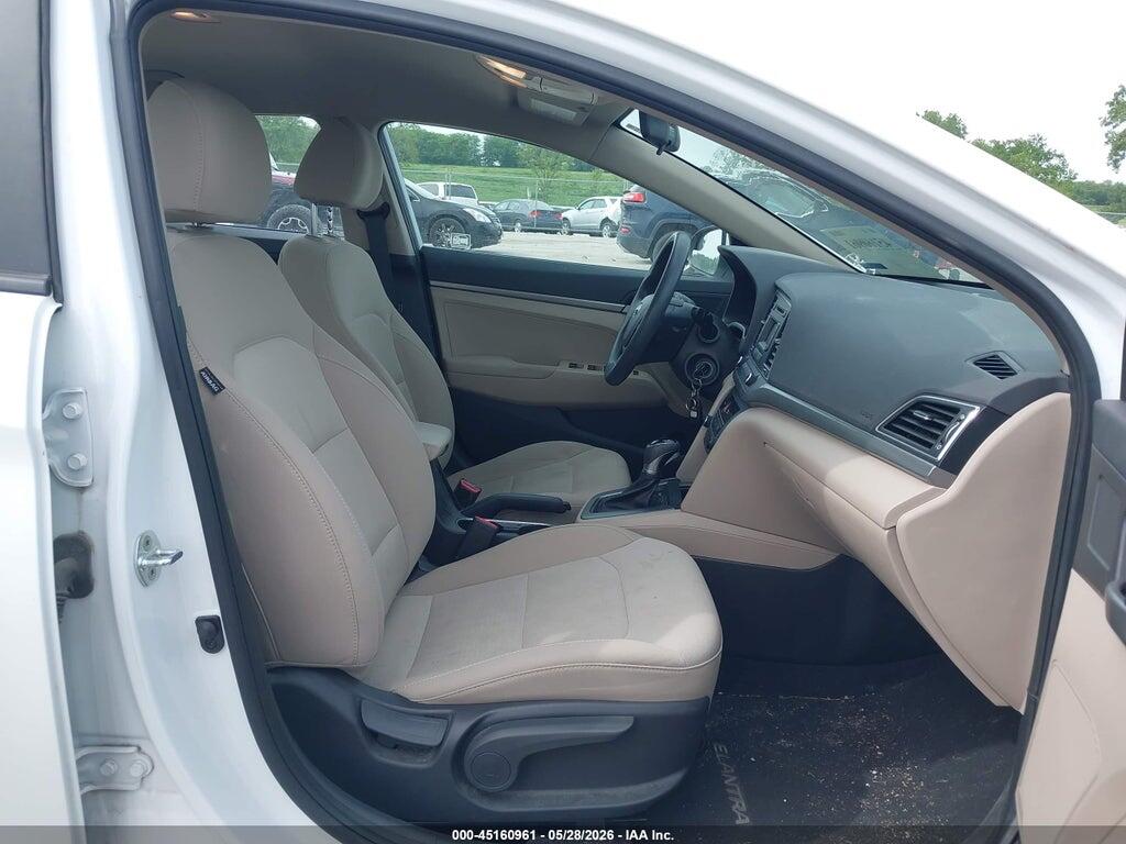 5NPD74LF7HH209268 2017 HYUNDAI ELANTRA photo no. 5