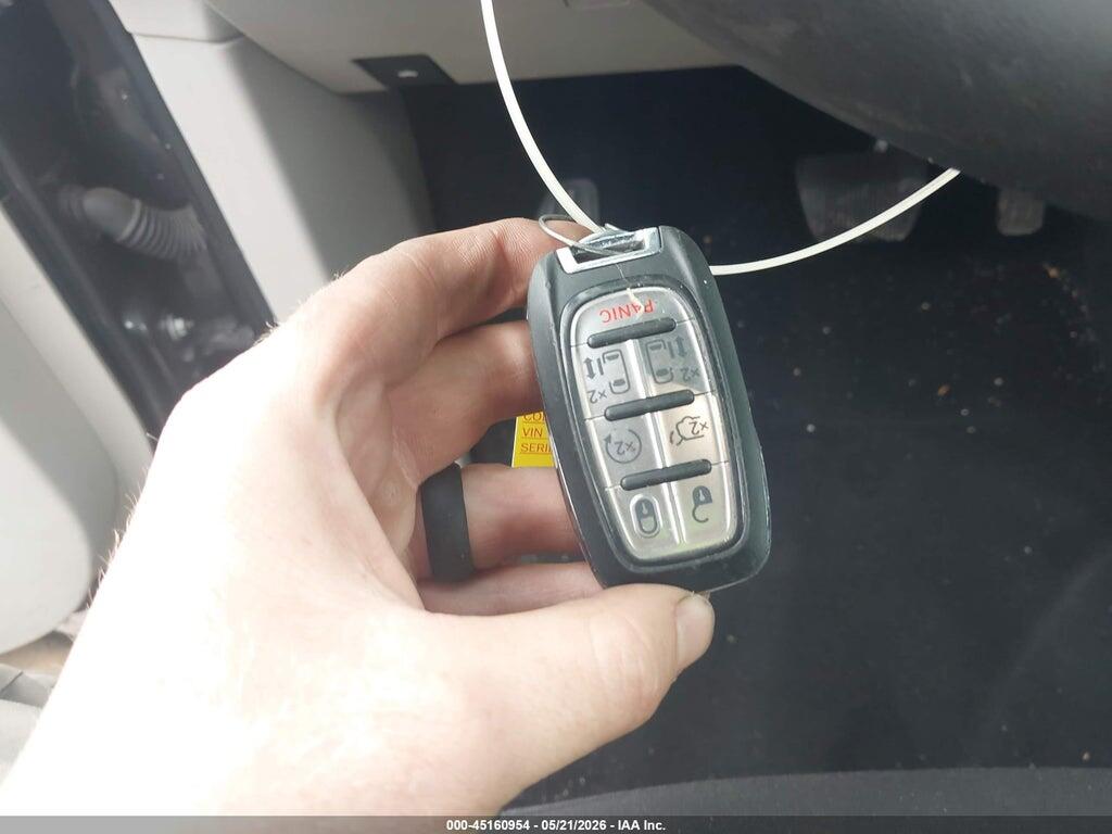 2C4RC1CG6PR610871 2023 CHRYSLER VOYAGER photo no. 11