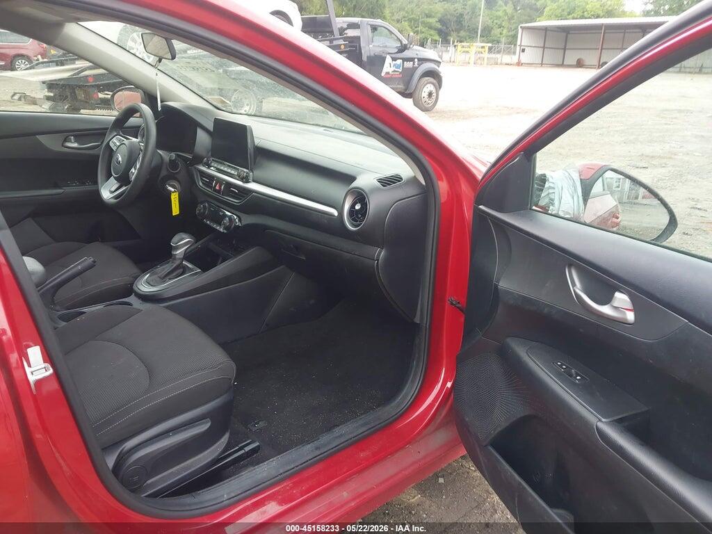 3KPF24AD9KE011795 2019 KIA FORTE photo no. 5