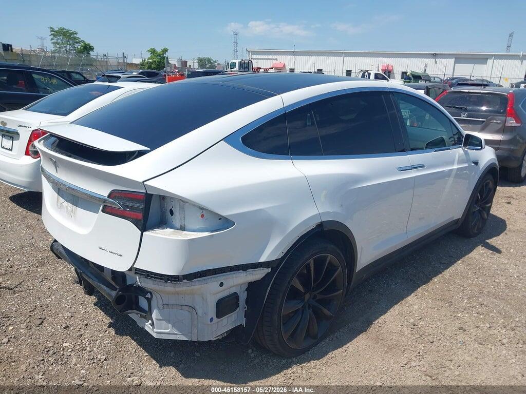 5YJXCBE2XMF323703 2021 TESLA MODEL X photo no. 4