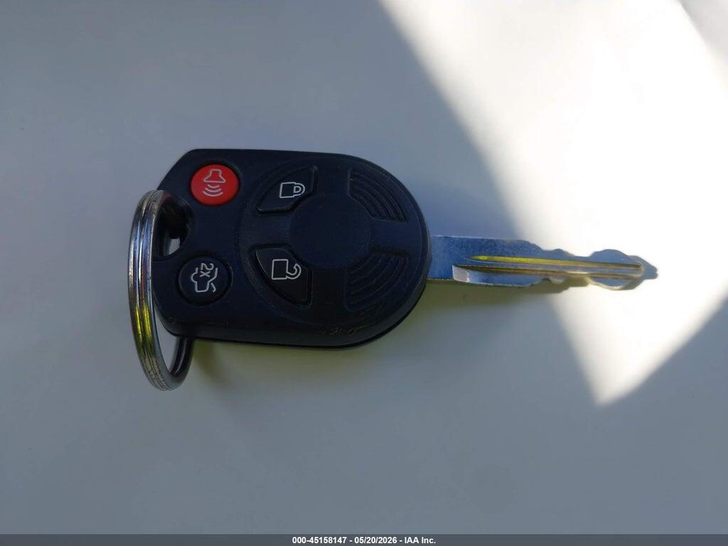 3LNHL2GCXAR656967 2010 LINCOLN MKZ photo no. 11