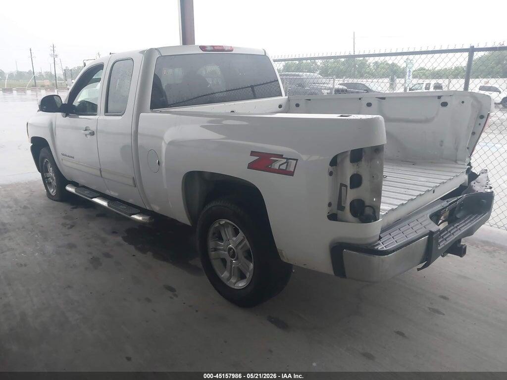 1GCRCSE00BZ188343 2011 CHEVROLET SILVERADO 1500 photo no. 3