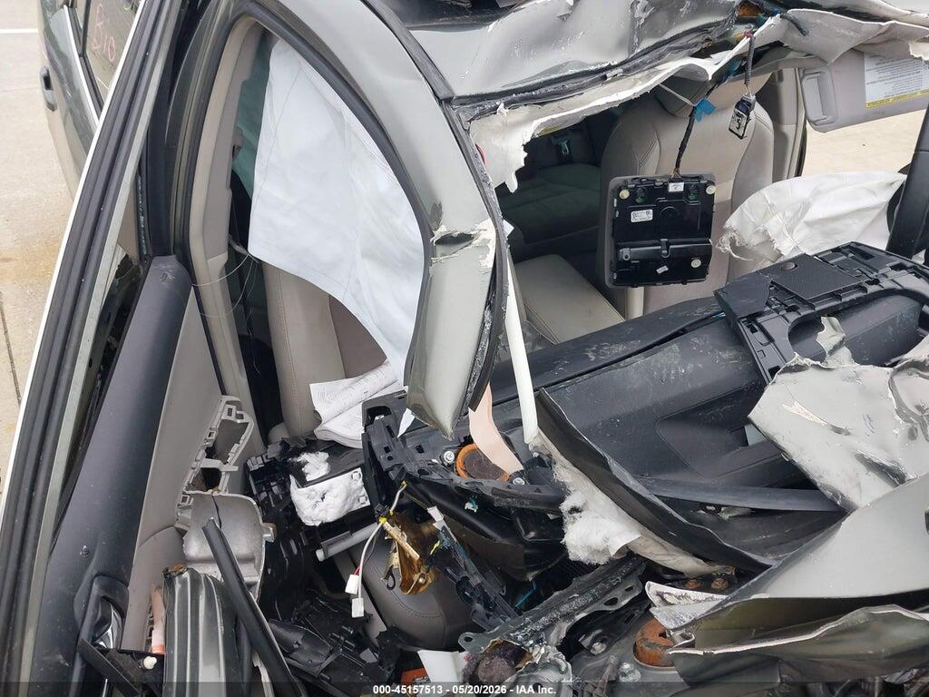 4T1BD1FK1CU011304 2012 TOYOTA CAMRY HYBRID photo no. 5