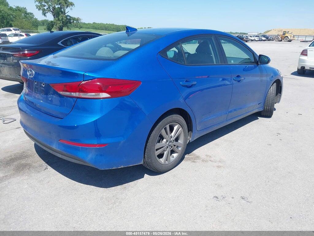 KMHD84LF7JU610372 2018 HYUNDAI ELANTRA photo no. 4