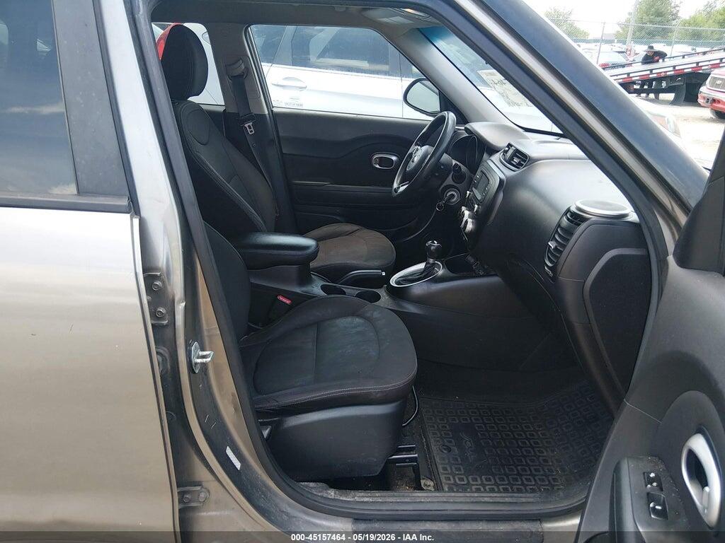 KNDJN2A29F7186302 2015 KIA SOUL photo no. 5