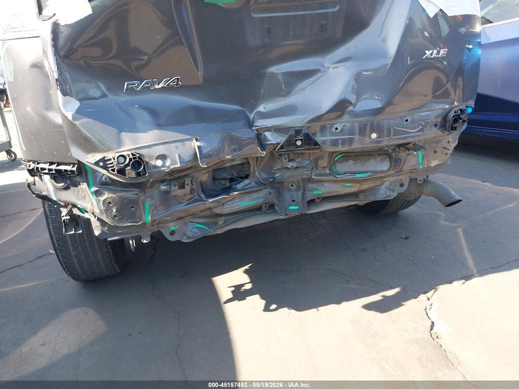 2T3WFREV8GW242526 2016 TOYOTA RAV4 photo no. 6
