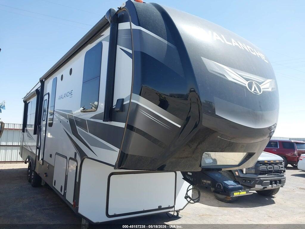 2021 KEYSTONE AVALANCHE 4YDF32221ME760763