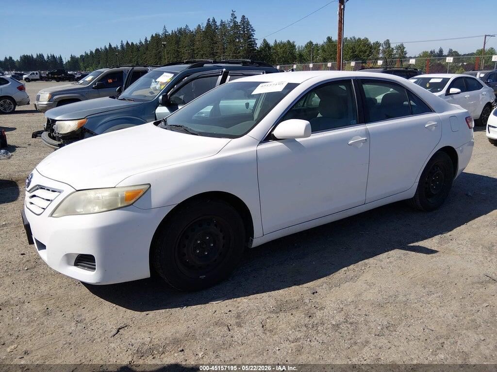 4T1BF3EK5BU695814 2011 TOYOTA CAMRY photo no. 2