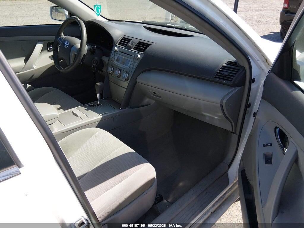 4T1BF3EK5BU695814 2011 TOYOTA CAMRY photo no. 5