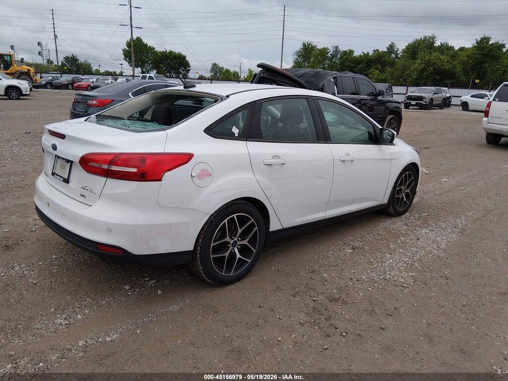 1FADP3H29JL211109 2018 FORD FOCUS photo no. 4