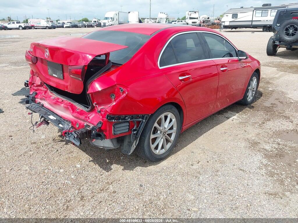 WDD3G4EB9KW024412 2019 MERCEDES-BENZ A 220 photo no. 4