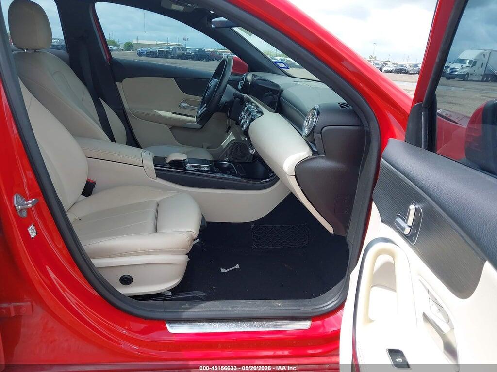 WDD3G4EB9KW024412 2019 MERCEDES-BENZ A 220 photo no. 5