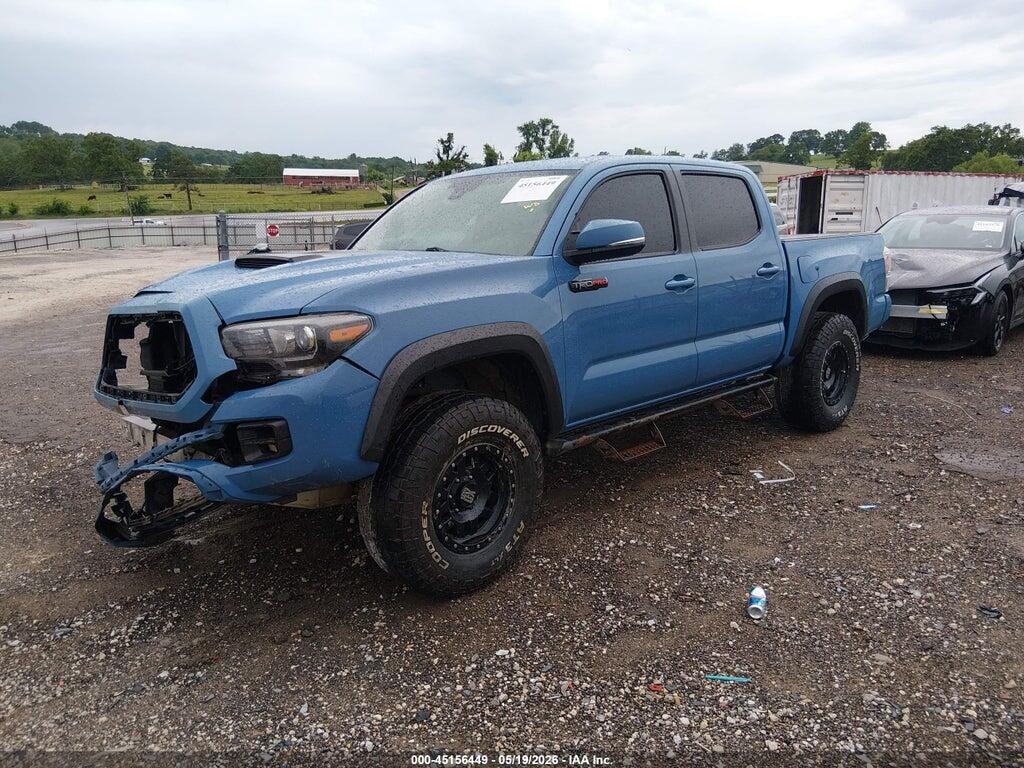 5TFCZ5AN9JX124318 2018 TOYOTA TACOMA photo no. 2