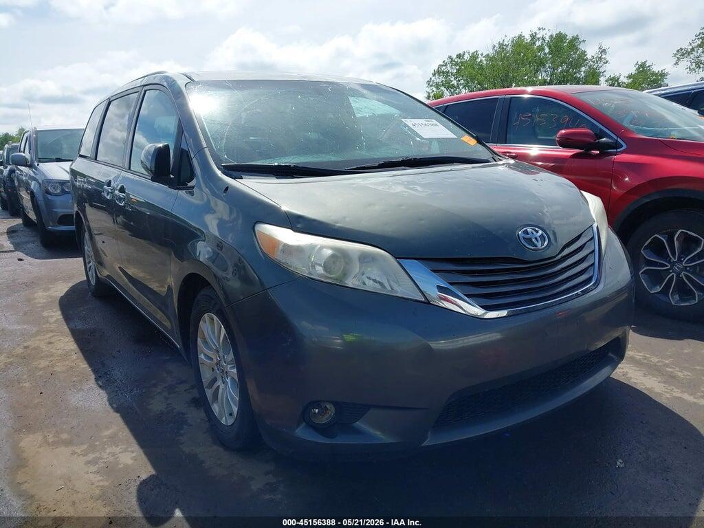 5TDYK3DC0DS329707 2013 TOYOTA SIENNA photo no. 1