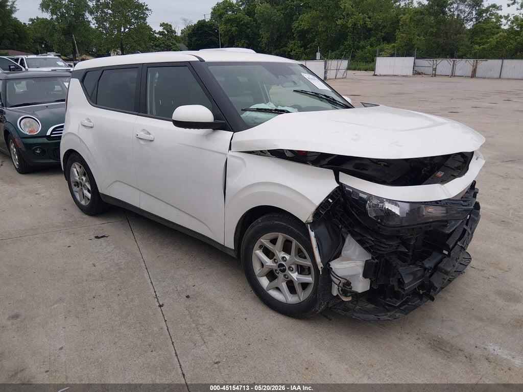 KNDJ23AU9P7885639 2023 KIA SOUL photo no. 1