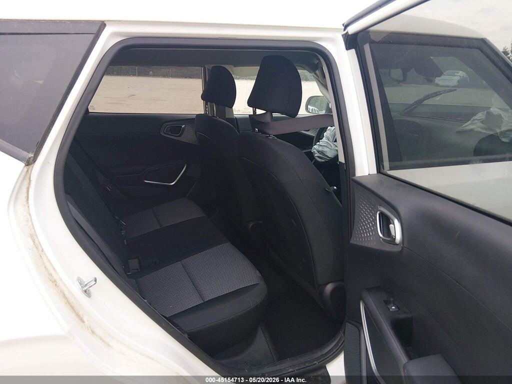 KNDJ23AU9P7885639 2023 KIA SOUL photo no. 8