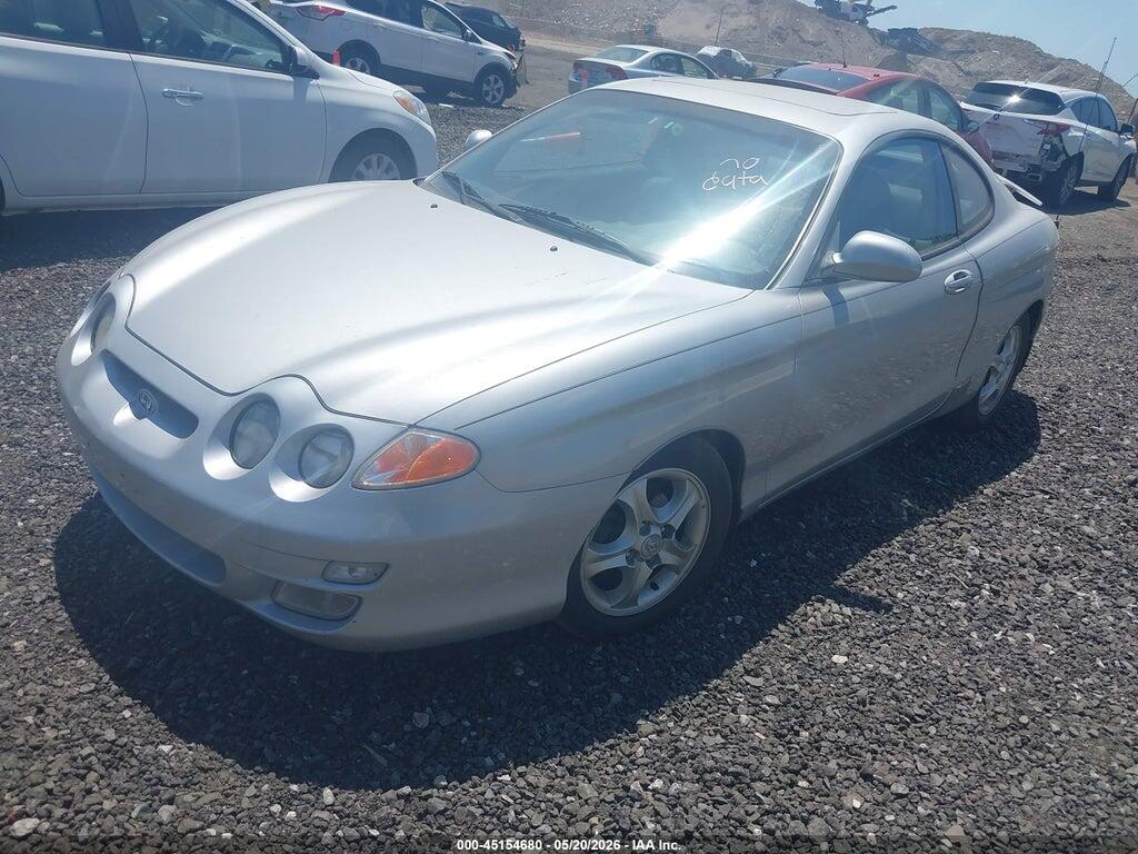 KMHJG35F81U252602 2001 HYUNDAI TIBURON photo no. 2