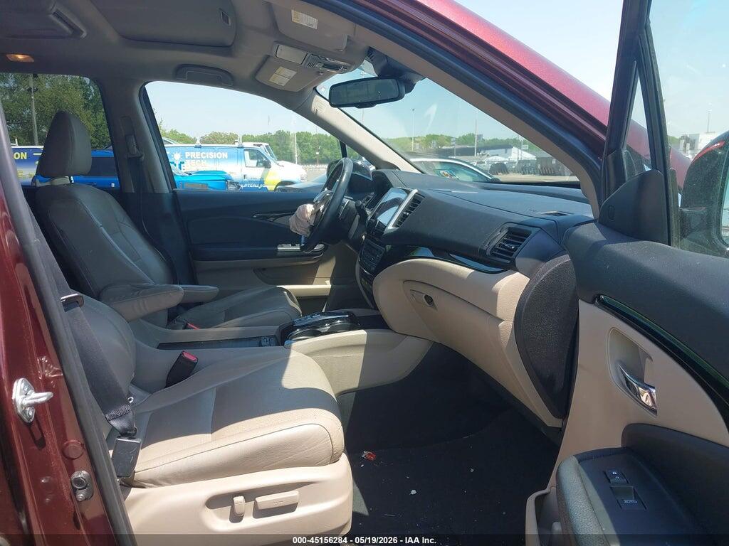 5FNYF6H04JB016827 2018 HONDA PILOT photo no. 5