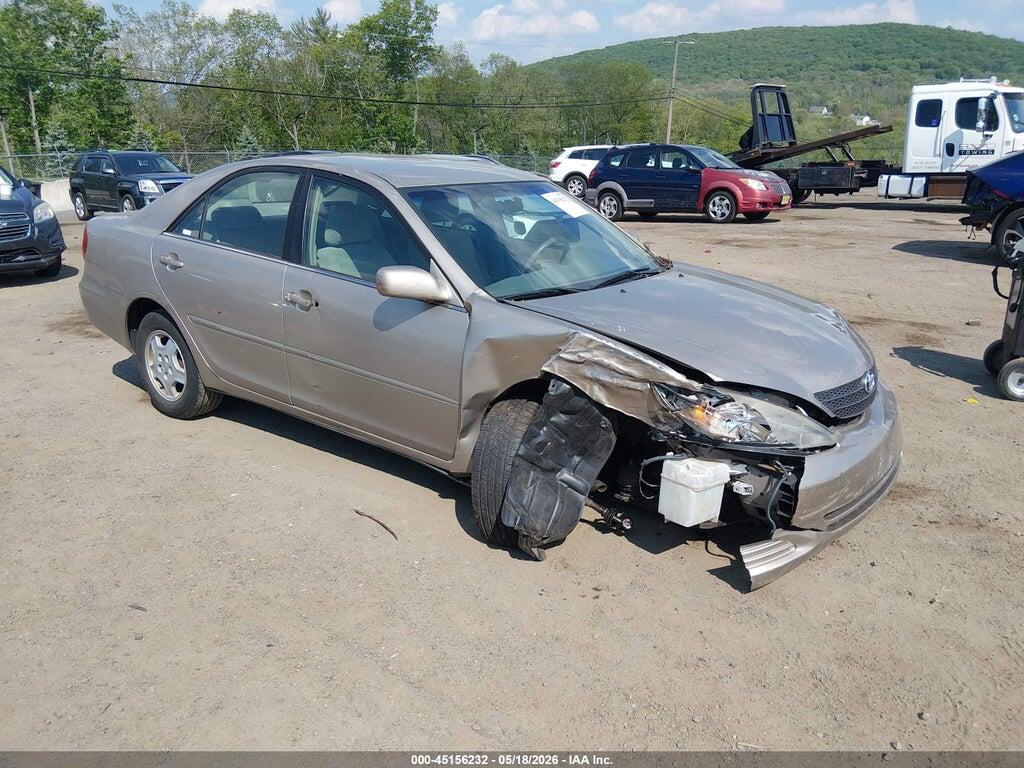 4T1BF32K52U521858 2002 TOYOTA CAMRY photo no. 1