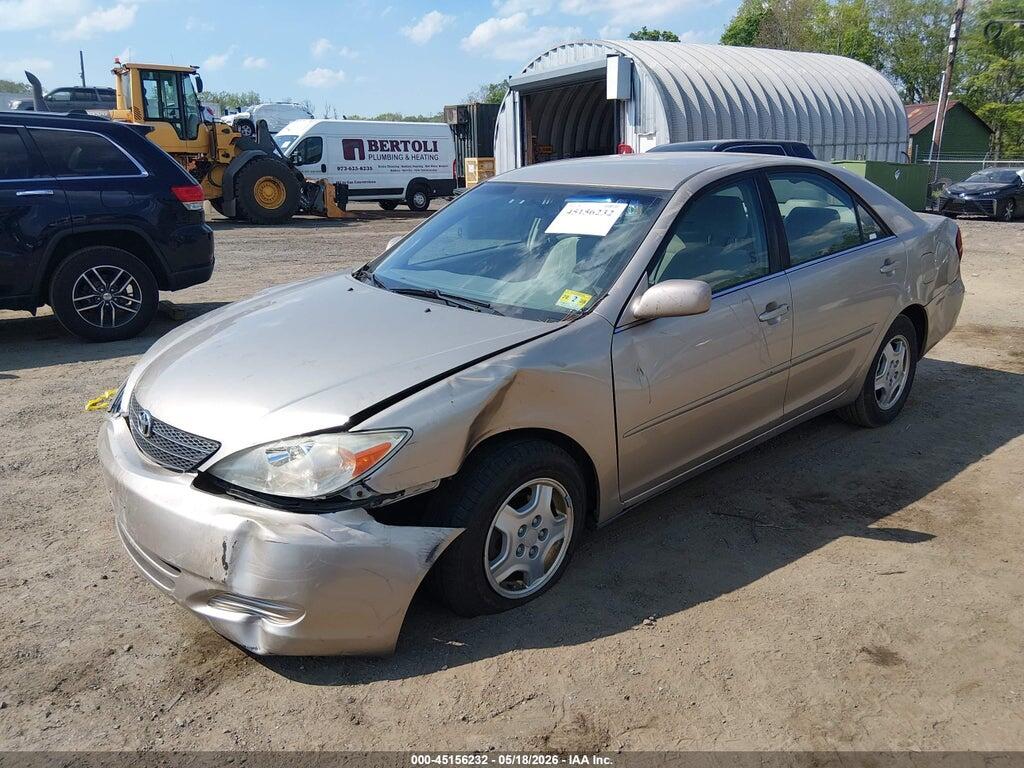4T1BF32K52U521858 2002 TOYOTA CAMRY photo no. 2