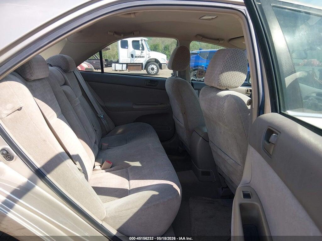 4T1BF32K52U521858 2002 TOYOTA CAMRY photo no. 8