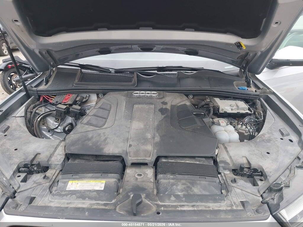 WA1LAAF77JD015877 2018 AUDI Q7 photo no. 10