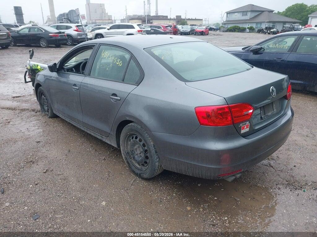 3VW2K7AJ8DM368638 2013 VOLKSWAGEN JETTA photo no. 3