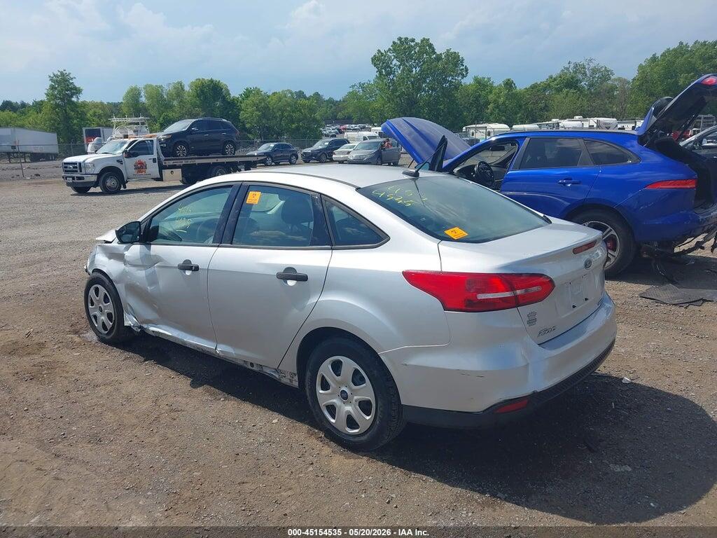 1FADP3E20GL389987 2016 FORD FOCUS photo no. 3